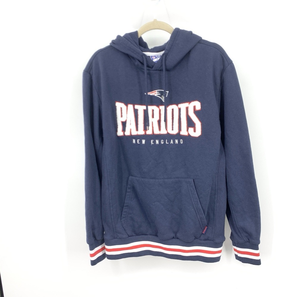 NFL Ultra Grame Men Size Medium Sweatshirt Hoodie Pullover Top Blue Patriots